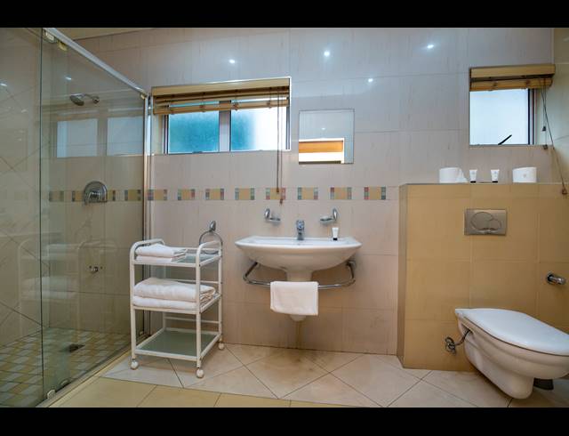 3 BEDROOM APARTMENT TO LET IN MUSGRAVE